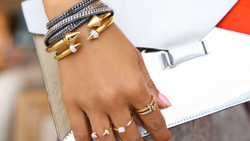 How to Stop Cheap Jewelry From Turning Your Skin Green