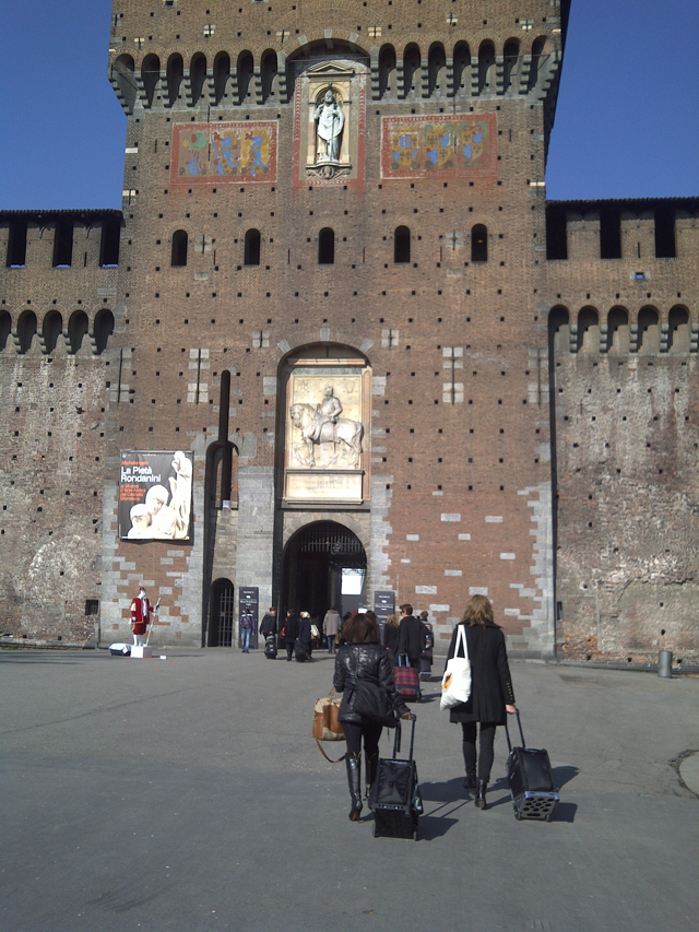 Paris Street Style: The Best Beauty