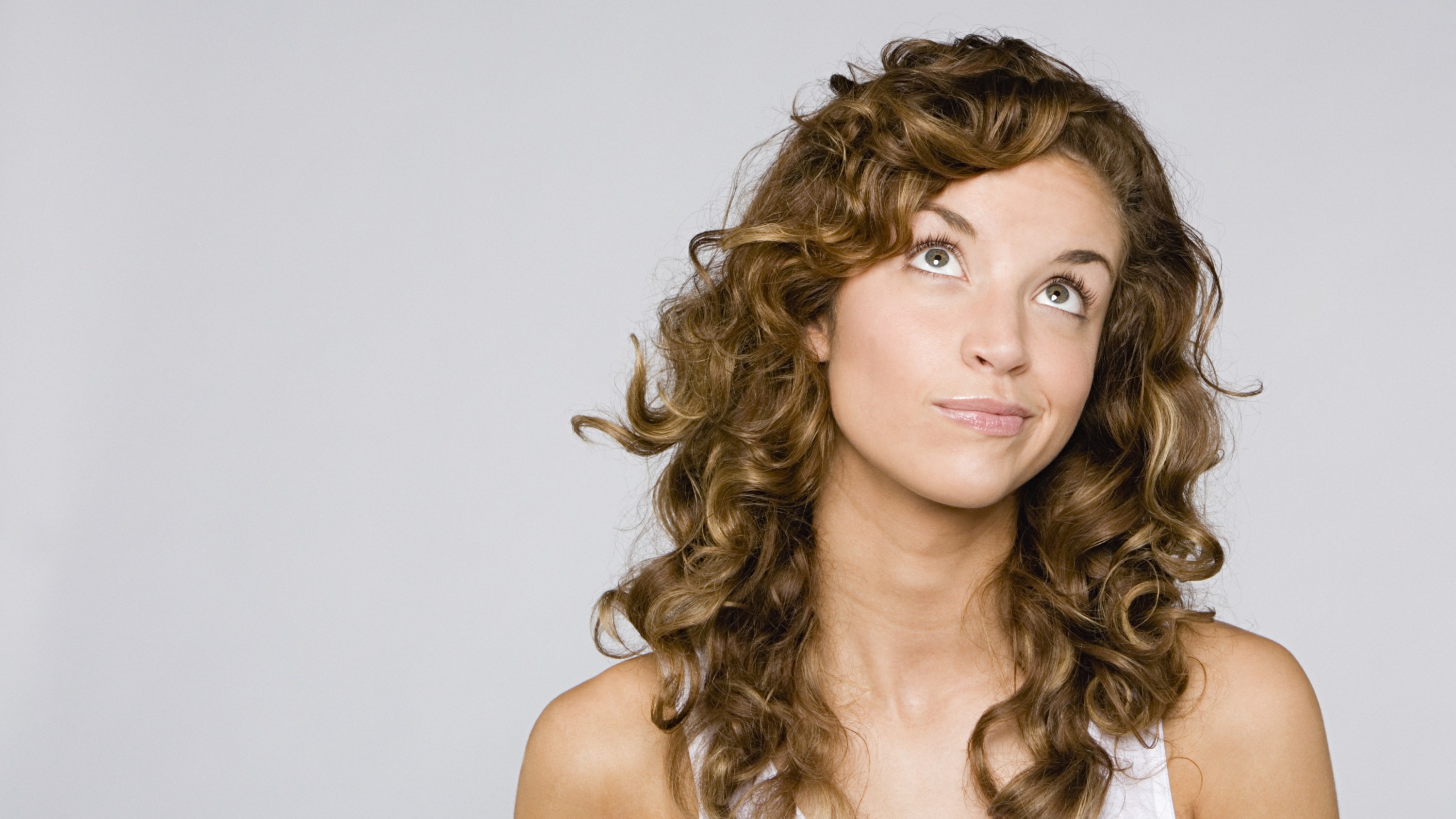 15 Things Only Girls With Curly Hair Can Understand