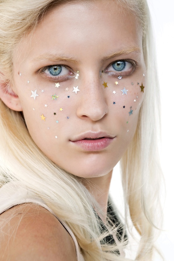 The Best Travel Hair and Makeup Tips