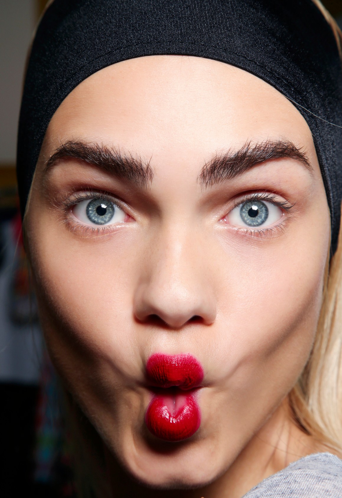 How To Look Great In Any Selfie and Picture