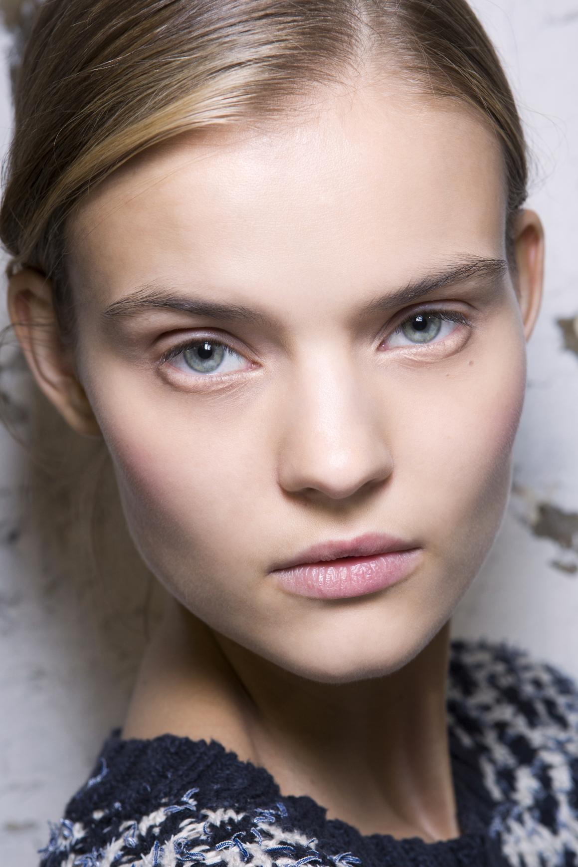 The Difference Between Whiteheads and Blackheads