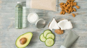 5 Organic Makeup Brands Watch