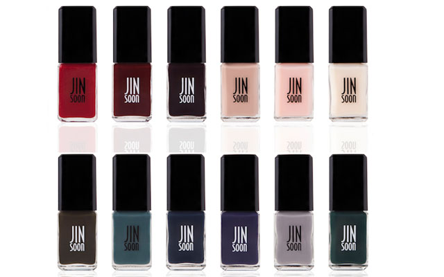 Get the "Young and Angelic" Hair and Makeup from Marchesa Fall 2013