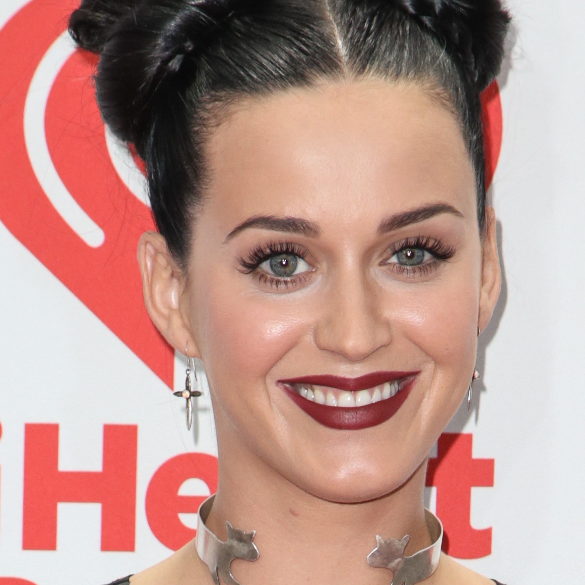 Get Katy Perry's Bold Red Lip (and Polka Dot Nails!) From the AMAs