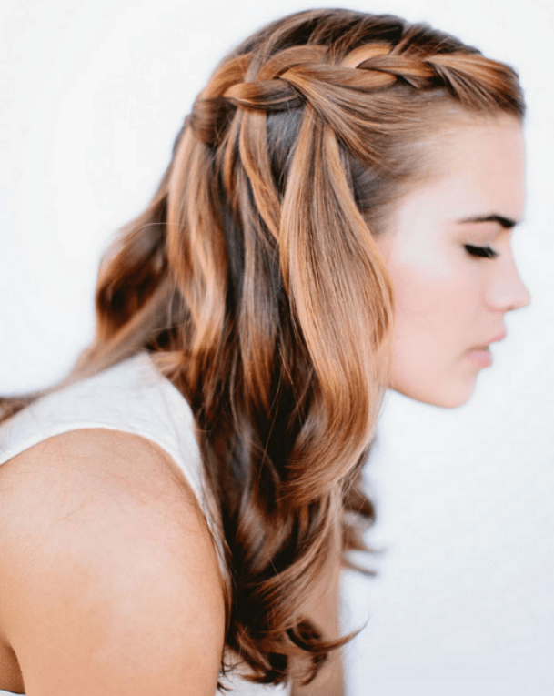 Prom Hairstyles That You Can DIY Home