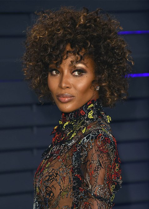 naomi-campbell-oval-face-hairstyle