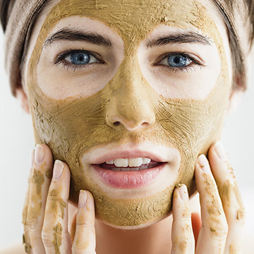 5 Killer Acne-Fighting Ingredients You May Not Know About