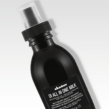 Hailey Bieber Loves Davines OI All In One Milk For Soft Summer Hair