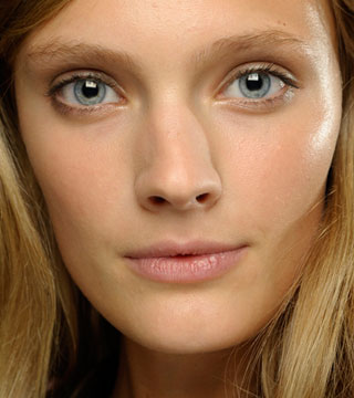 How To Make Your Eyes Look Bigger - Daily Makeover