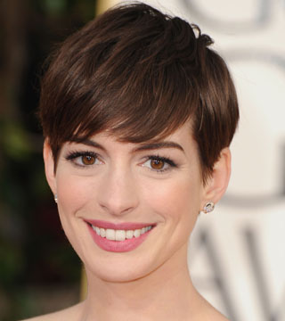 Get The Look: Rachel Weisz’s Sleek Low Bun