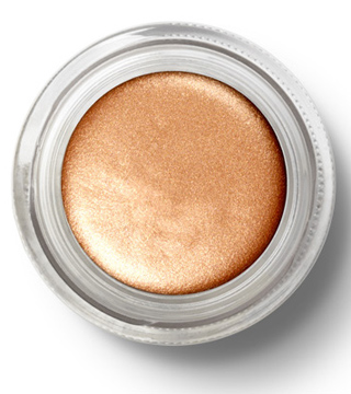 Jane Iredale’s Loose Mineral Powder Minimizes The Look of Pores