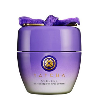 Get The Look: Emilia Clarke's Silver-Gray Smoky Eye