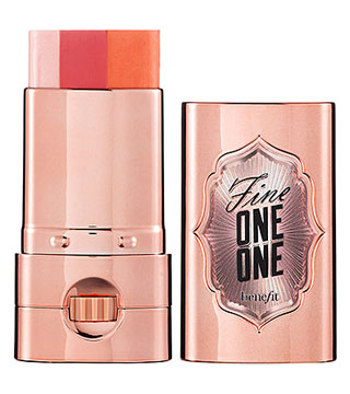 How Wear Colored Mascara (Without Looking Crazy)