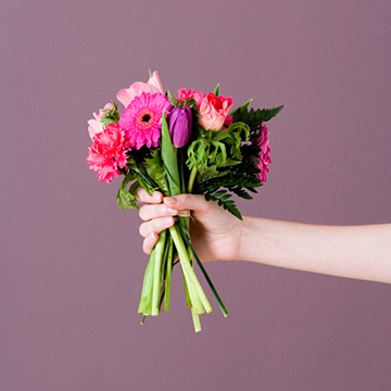 Jones Road Bronzer Review: Silky, Soft Powder for a Vacation-Ready Glow