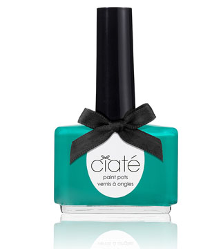 Julep’s Eyeshadow Stick From Amazon Is Easy to Use & ‘Doesn’t Crease’