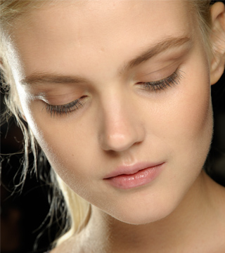 Control Oily Skin With a Face Peel