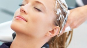 I Tried Cold Plunging: Here Are Benefits & Risks Involved