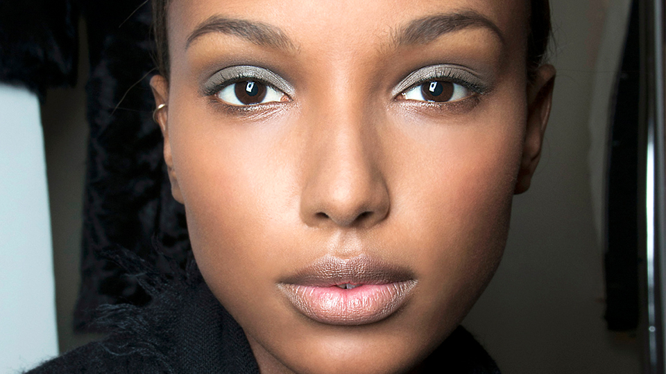 21 Best Celebrity Bangs Hair Inspo