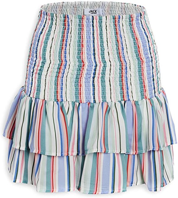 STYLECASTER | What to Wear to a Barbecue