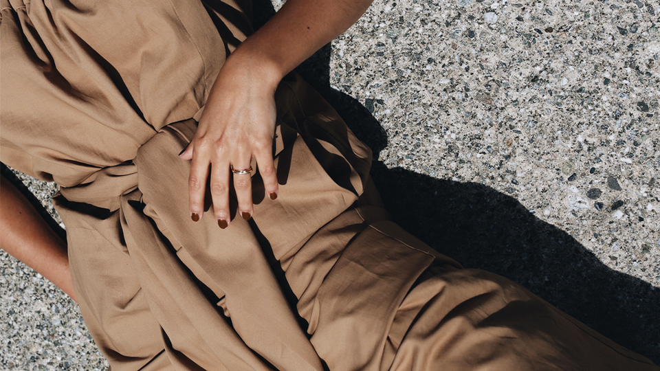 how to wear brown nail polish