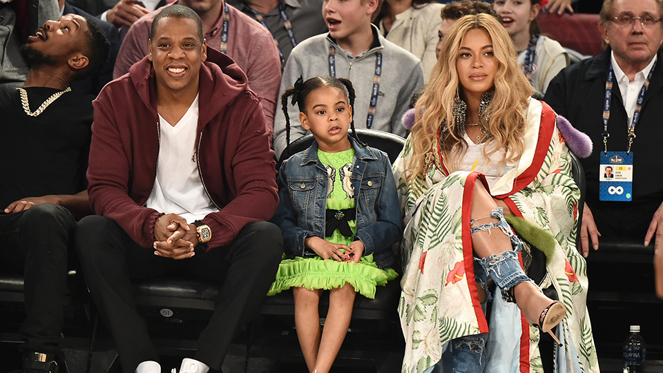 Blue Ivy 'Amazing Big Sister' to Beyonce's Twins
