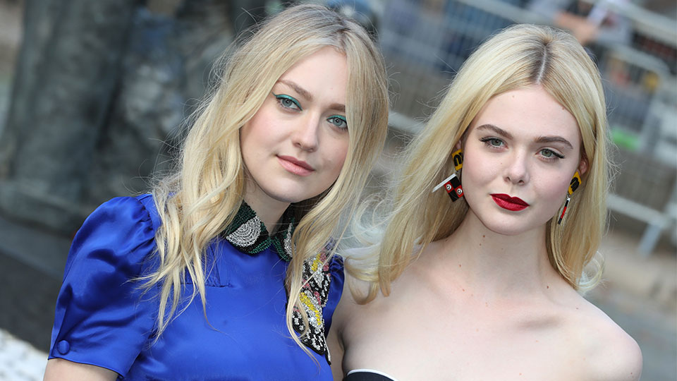 Dakota and Elle Fanning