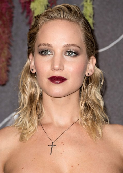 wet-hair-jennifer-lawrence