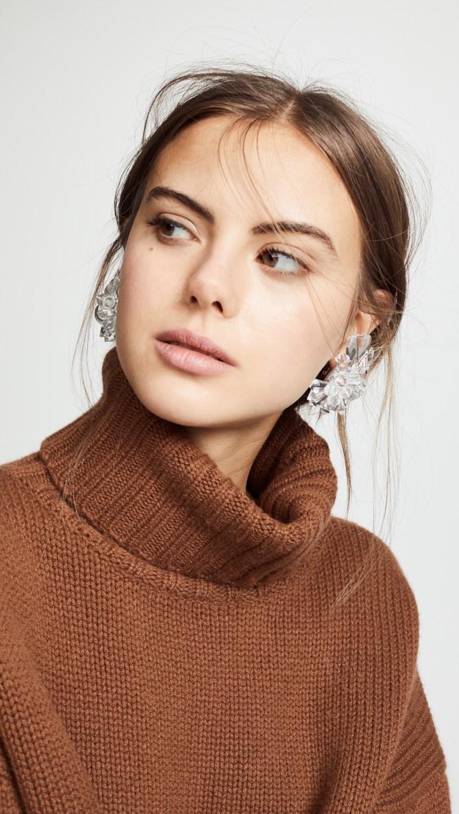 STYLECASTER | Statement Earrings That Look Good With a Cocktail Dress & Even Better With a Jeans & Tee