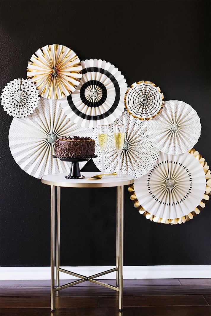STYLECASTER | The Shopper's Guide to New Year's Eve Decor