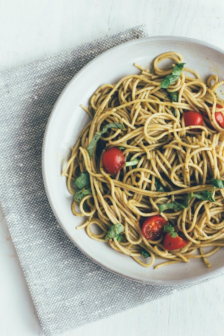 STYLECASTER | 17 Easy Whole Grain Pasta Recipes That Don't Suck | Whole Wheat Spaghetti with Balsamic-Spinach-Basil Dressing