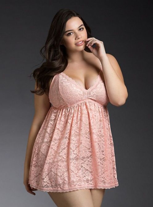 STYLECASTER | Plus-Size Lingerie For Valentines Day