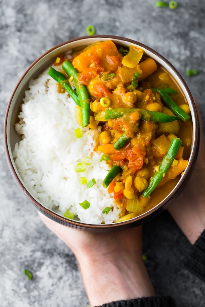 STYLECASTER | 17 Plant-Based Instant Pot Recipes for Meatless Mondays | Chickpea Curry
