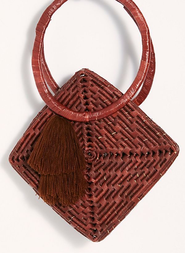 STYLECASTER | Cute Spring Bags to Shop Now