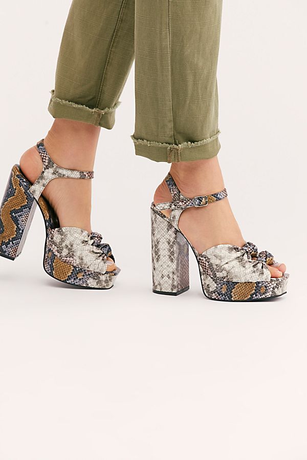 '70s Era Chunky Platforms Have Officially Made a Comeback | STYLECASTER