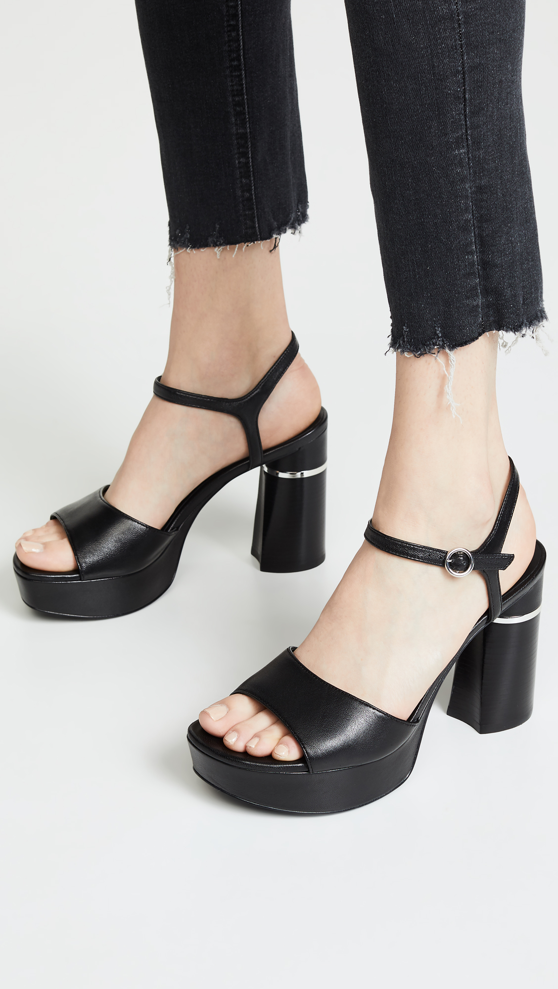 '70s Era Chunky Platforms Have Officially Made a Comeback | STYLECASTER