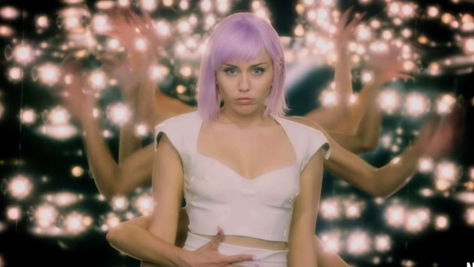 Miley Cyrus: 'Black Mirror' Season 5 Trailer