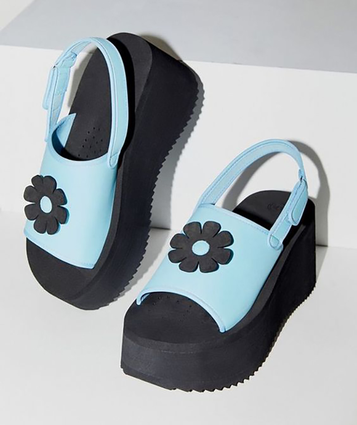 STYLECASTER | Your Everything Guide to the Cute Summer Sandals On Offer Right Now