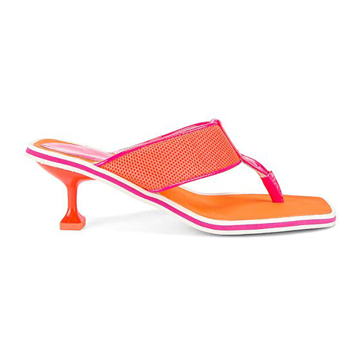 STYLECASTER | Are Flip-Flops Doomed to Be Forever Un-Cute?