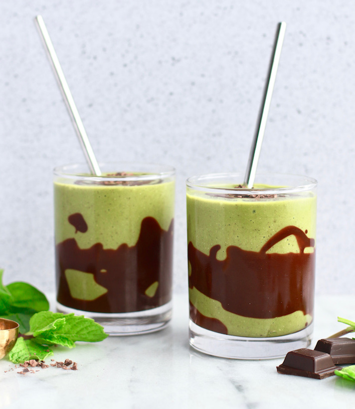STYLECASTER | 17 High-Protein Chocolate Smoothies That Taste More Like Milkshakes | Mint Chocolate Smoothie
