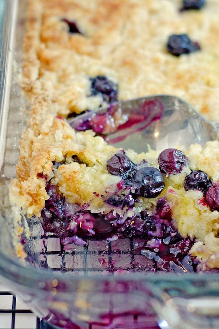 STYLECASTER | 17 Summer Dump Cakes That Literally Couldn't Be Easier | Blueberry Dump Cake