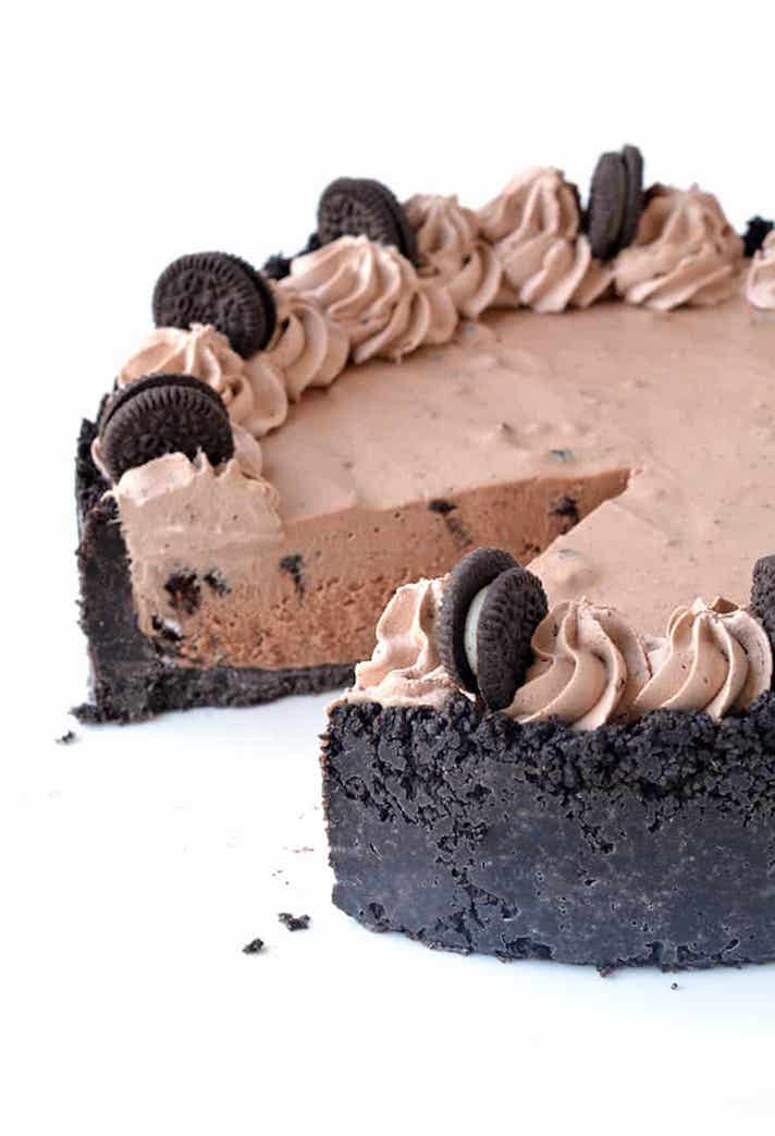 STYLECASTER | Drool-Worthy Ice Cream Cake Recipes Worth Throwing Together Before Summer Ends