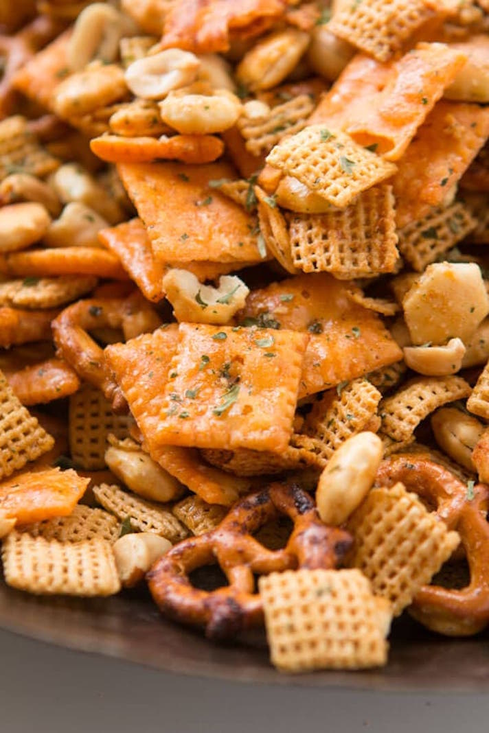 STYLECASTER | 17 Slow-Cooker Snacks That Really Speak To Your PMS Cravings | Ranch Chex Mix