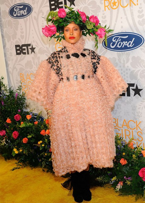 Erykah Badu outfit