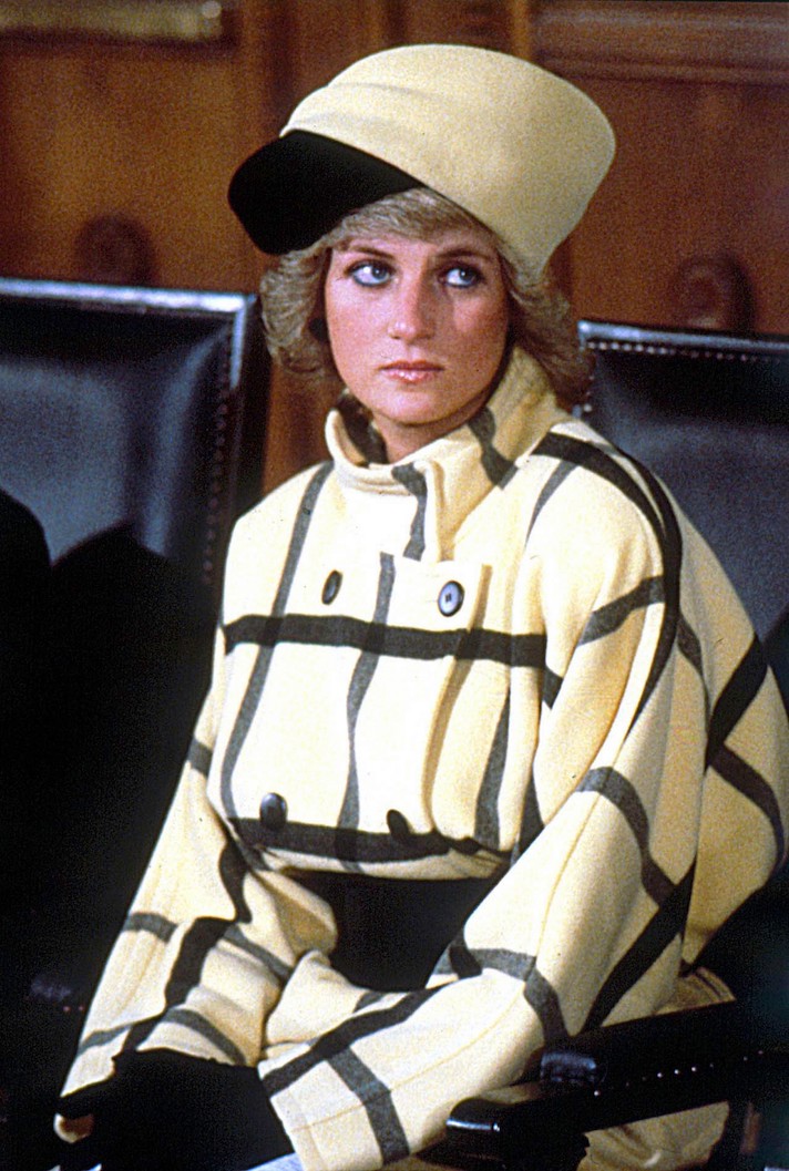 STYLECASTER | Princess Diana's Best Outfits
