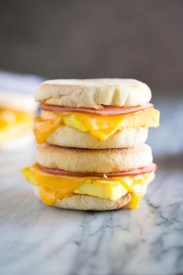 STYLECASTER | 17 Make-Ahead Breakfast Recipes That Make Mornings Much Easier | Freezer Breakfast Sandwiches