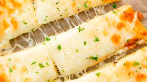 STYLECASTER | Low-Carb Bread Recipes