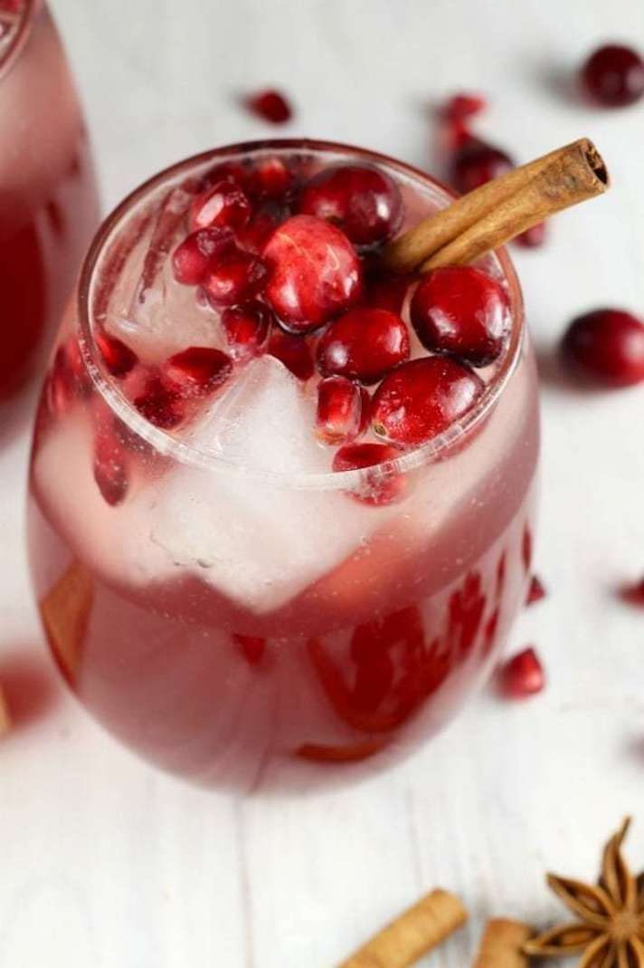 STYLECASTER | 15 Big-Batch Holiday Cocktails You Can Make With Boxed Wine | Cranberry Wine Punch