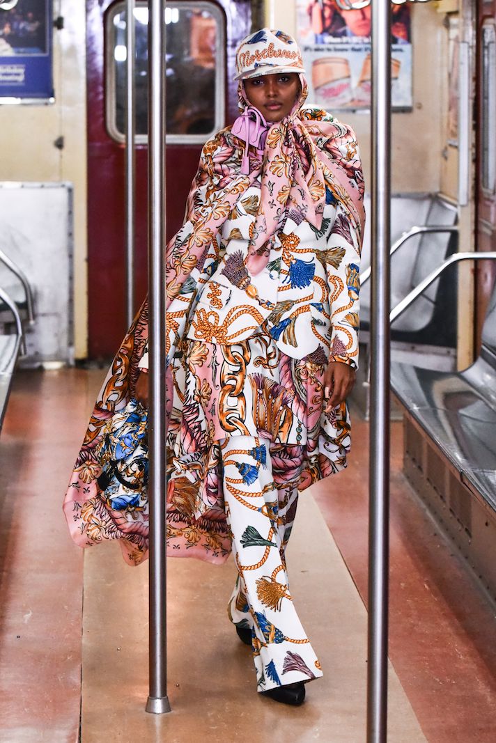 STYLECASTER | Moschino Pre-Fall 2020 Runway