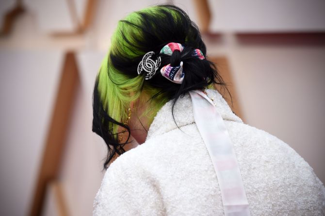 billie eilish oscars accessories